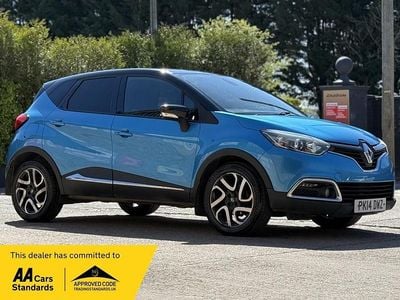 Used Renault Captur Dynamique 90 HP (66 kW) 2014 Blue/black SUV