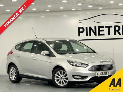 Used Ford Focus Titanium 125 HP (91 kW) 2016 Silver Hatchback