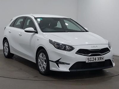 Used Kia Ceed 158 HP (116 kW) 2024 White Hatchback