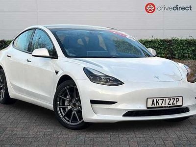 White Used 2021 Tesla Model 3 Standard Range Sedan | £18,490 (Fair price)
