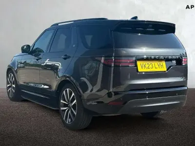 Usado Land Rover Discovery 5 SE Dynamic 245 CV (180 kW) 2023 Gris SUV