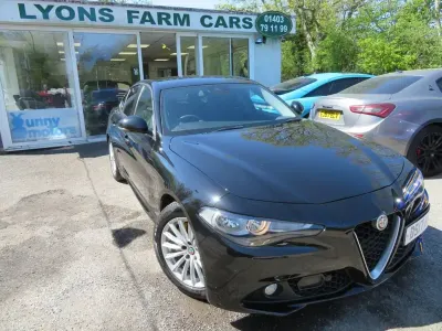 Used Alfa Romeo Giulia Saloon Super 180 HP (132 kW) 2017 Black Sedan