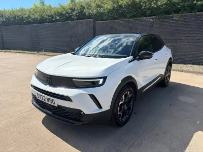 Used Vauxhall Mokka SRi 130 HP (95 kW) 2022 White SUV