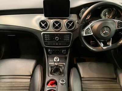 Mercedes GLA200