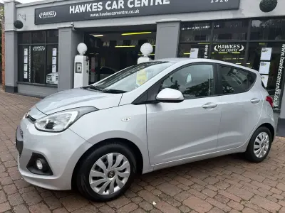 Used Hyundai i10 SE 87 HP (63 kW) 2014 Silver Hatchback