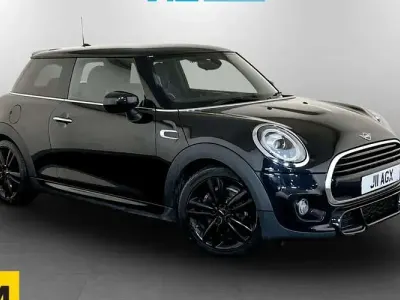 Used Mini Cooper Hatch 136 HP (100 kW) 2021 Hatchback