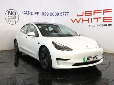 Used Tesla Model 3 Standard Range Plus 366 kW (498 HP) 2021 White Sedan