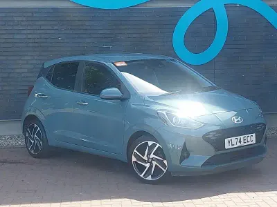 Used Hyundai i10 Premium 84 HP (61 kW) 2025 Green Hatchback