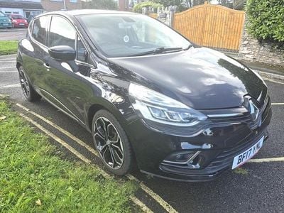 Used Renault Clio IV Dynamique 2017 Black Hatchback