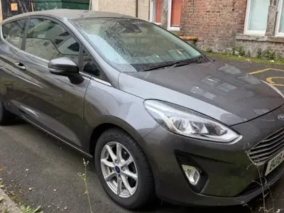 Used Ford Fiesta Zetec 101 HP (74 kW) 2018 Grey Hatchback