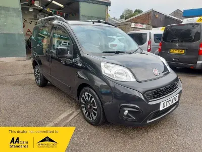 Used Fiat Qubo Lounge 85 HP (62 kW) 2017 Black MPV
