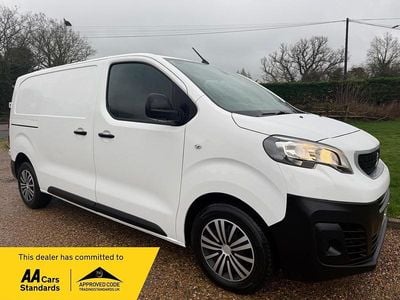 White Used 2021 Peugeot Expert Van | £9,990 (Good price)