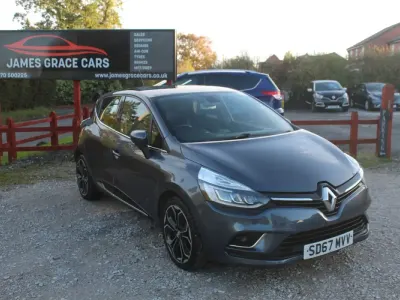Usado Renault Clio IV Dynamique 90 HP (66 kW) 2017 Cinzento Citadino
