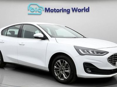 Używany Ford Focus Titanium 125 KM (91 kW) 2023 Biały Hatchback
