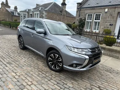 Used Mitsubishi Outlander P-HEV 200 HP (147 kW) 2017 Grey Estate