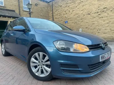Used VW Golf VII SE 122 HP (89 kW) 2013 Blue Hatchback