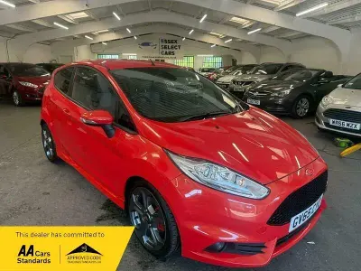 Used Ford Fiesta ST 2015 Orange Hatchback