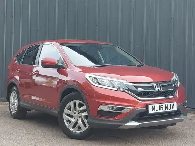 Używany Honda CR-V SE 120 KM (88 kW) 2016 Czerwony SUV