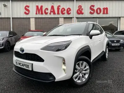 Second-hand Toyota Yaris Hybrid 2022 Alb Hatchback