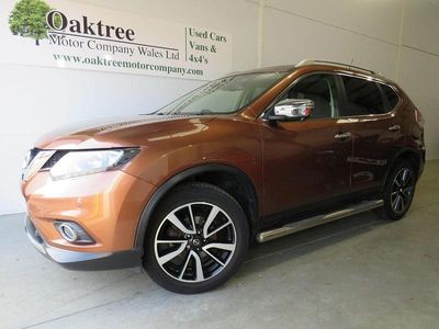 Used Nissan X-Trail N-Vision 131 HP (96 kW) 2017 Orange SUV