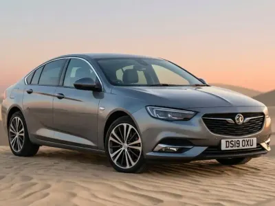 Second-hand Vauxhall Insignia Sport 136 CP (100 kW) 2019 Gri Hatchback