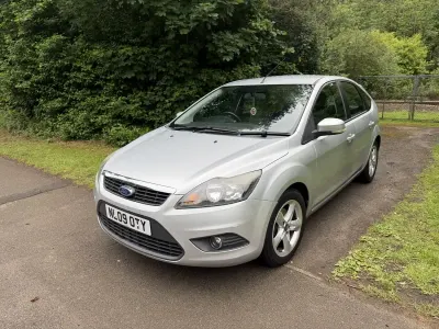Used Ford Focus Zetec 2009 Silver Hatchback