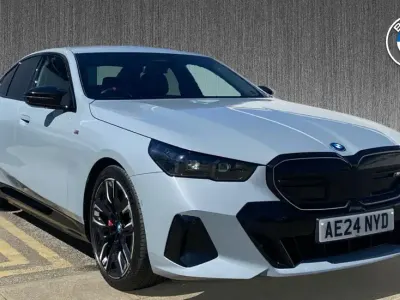 Usado BMW i5 Comfort Edition 436 kW (593 CV) 2024 Gris