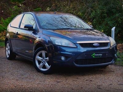 Grey Used 2009 Ford Focus Zetec Hatchback | £799 (Super price)