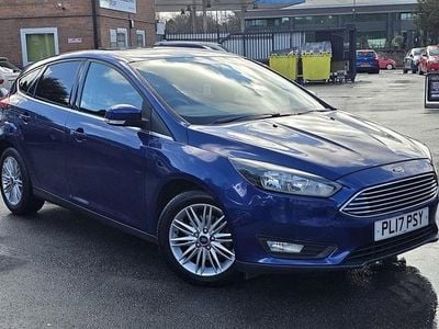 Used Ford Focus Zetec 125 HP (91 kW) 2017 Blue Hatchback