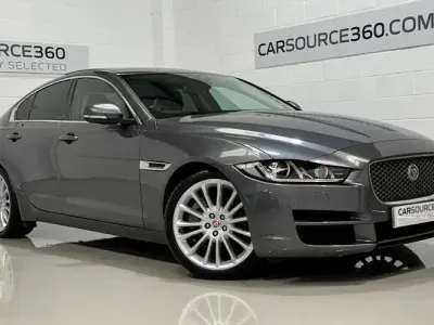 Gebraucht Jaguar XE Portfolio 250 PS (183 kW) 2018 Grau Limousine