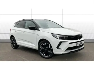 Second-hand Vauxhall Grandland X Ultimate 130 CP (95 kW) 2022 Alb SUV