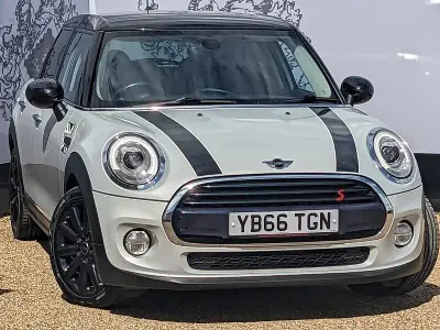 Used Mini Cooper Hatch 136 HP (100 kW) 2017 Silver Hatchback