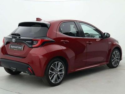 Used Toyota Yaris Hybrid 113 HP (83 kW) 2021 Red Hatchback