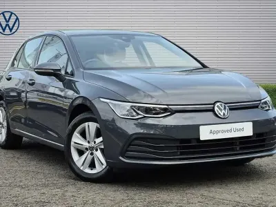 Used VW Golf VIII Life 110 HP (80 kW) 2023 Grey Hatchback