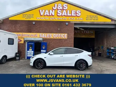 Used Tesla Model Y RWD 254 kW (346 HP) 2023 White SUV