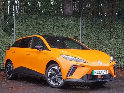Used MG MG4 EV Trophy 149 kW (203 HP) 2023 Orange Hatchback