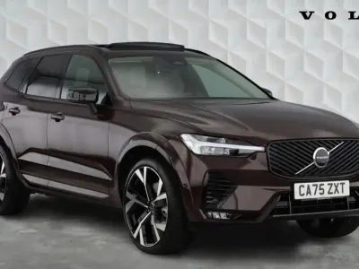 Używany Volvo XC60 Ultra 250 KM (183 kW) 2025 Czerwony SUV