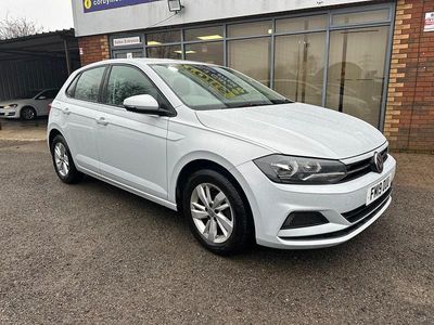 Begagnad VW Polo SE 95 HK (69 kW) 2019 Silver Halvkombi