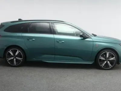 Used Peugeot 308 SW GT 134 HP (98 kW) 2025 Blue Estate