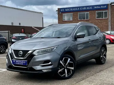 Used Nissan Qashqai N-Motion 140 HP (102 kW) 2020 Grey SUV