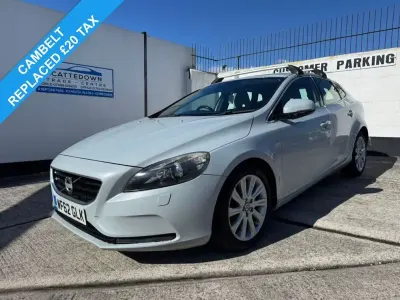 Usado Volvo V40 SE Lux 115 HP (84 kW) 2012 Azul Citadino