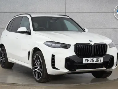 Używany BMW X5 M Sport 347 KM (255 kW) 2025 Biały SUV