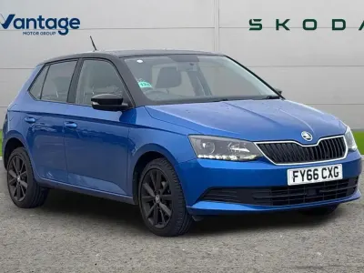 Used Skoda Fabia Colour Edition 88 HP (64 kW) 2016 Race blue metallic Hatchback