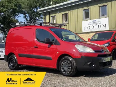 Used Citroën Berlingo 75 HP (55 kW) 2014 Red MPV