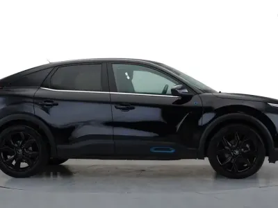 Used Citroën e-C4 Shine 2022 Coupe