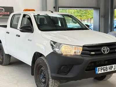 Used Toyota HiLux Active 150 HP (110 kW) 2020 Pickup