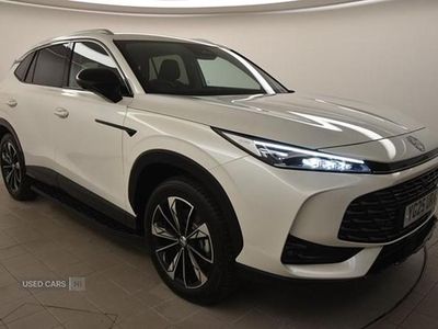 White Used 2025 MG HS SE SUV | £25,995