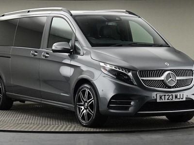 Mercedes V220