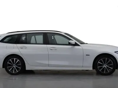 Used BMW 330e Sport Line 292 HP (214 kW) 2022 White Estate