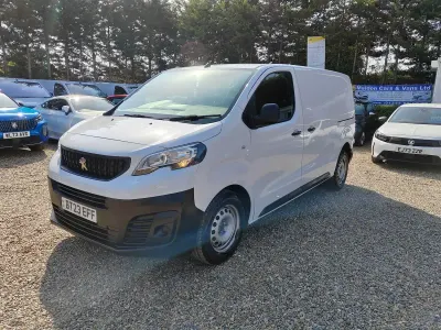 Käytetty Peugeot Expert Premium 2023 Valkoinen Van
